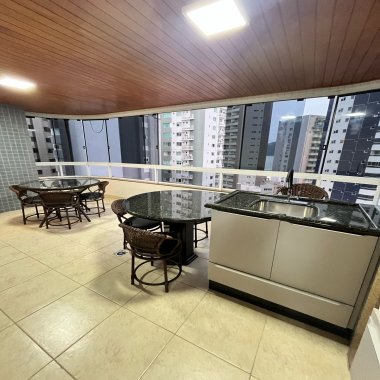 Apartamento 3 suítes para venda no bairro Barra Sul em Balneário Camboriú