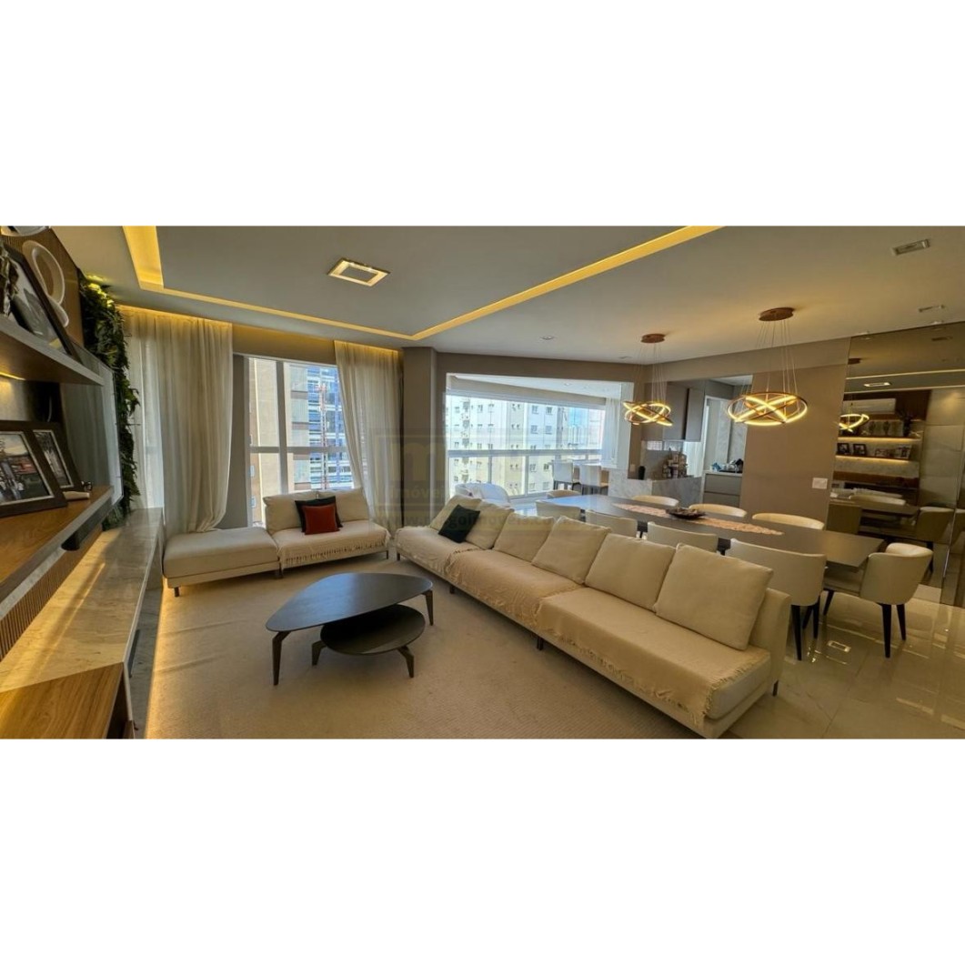 Apartamento para Venda no bairro Meia Praia em Itapema