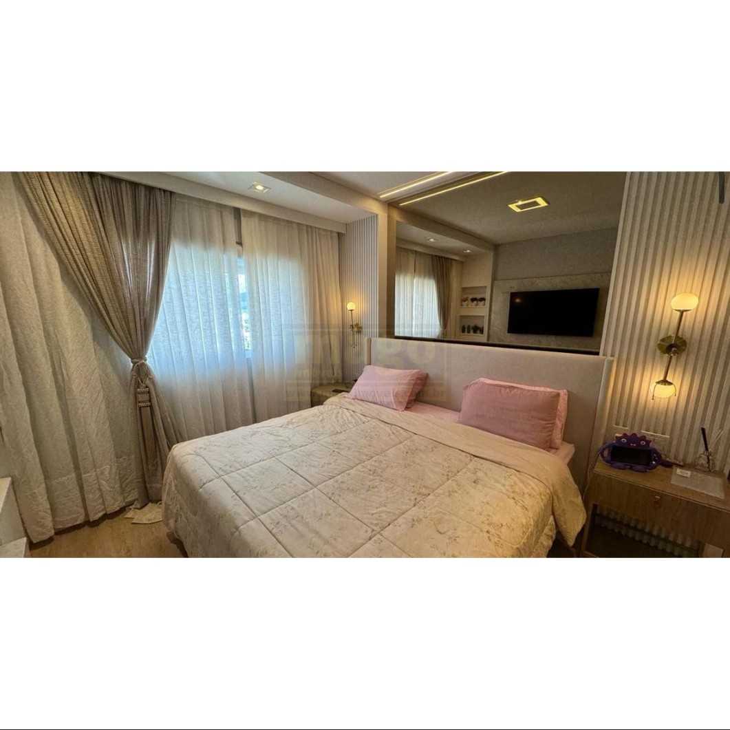 Apartamento para Venda no bairro Meia Praia em Itapema