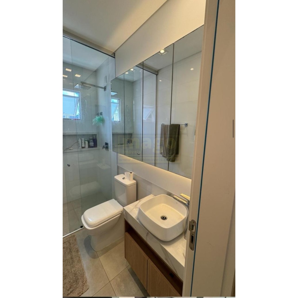 Apartamento para Venda no bairro Meia Praia em Itapema
