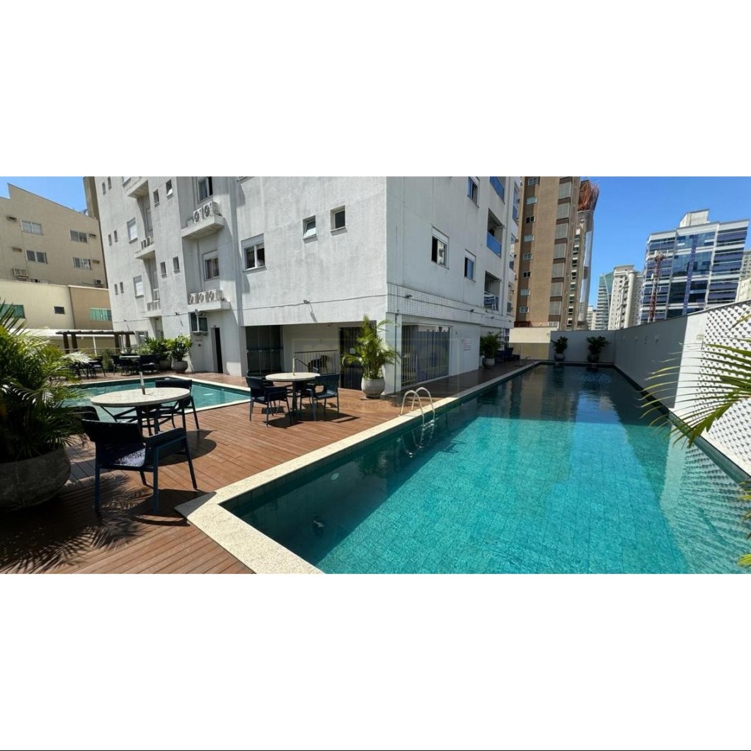 Apartamento para Venda no bairro Meia Praia em Itapema