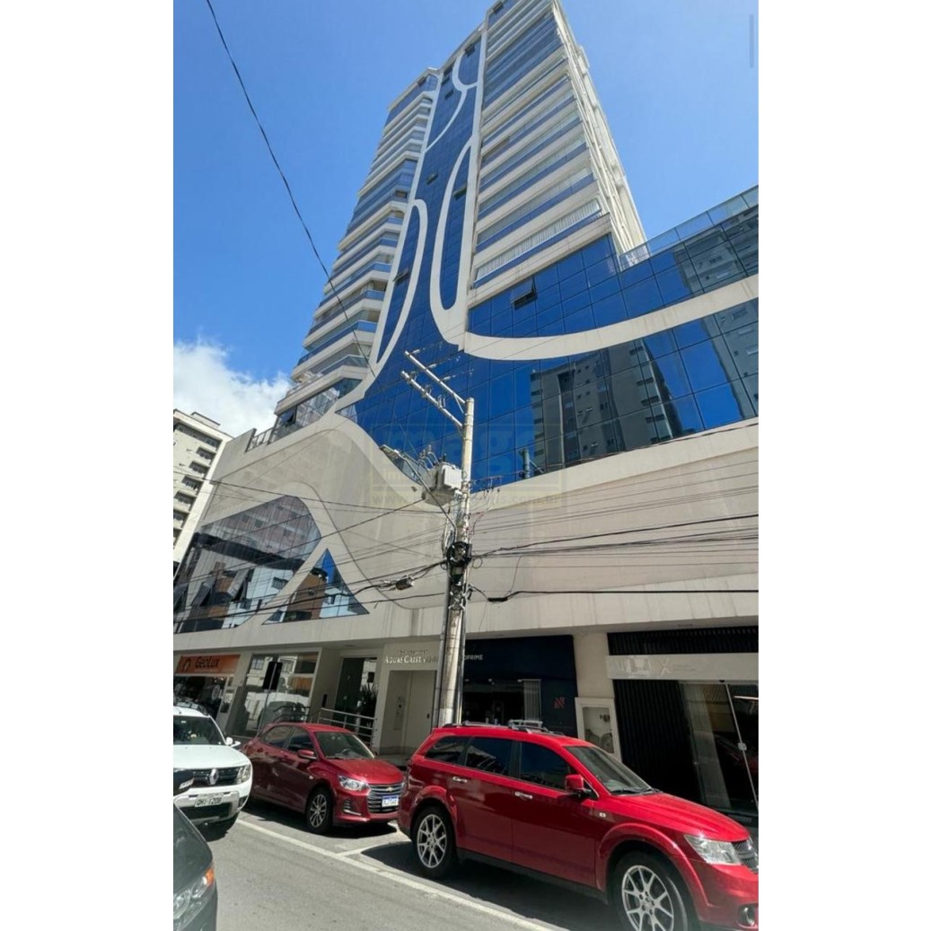 Apartamento para Venda no bairro Meia Praia em Itapema