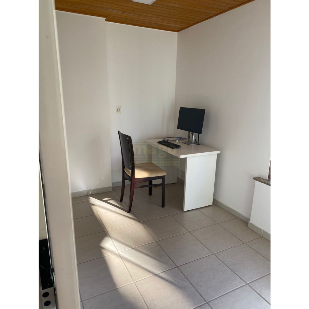 Apartamento quadra mar com 2 vagas de garagem 