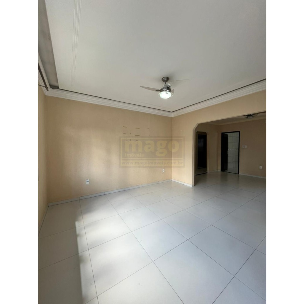 Casa 3 quartos para Locação Anual no bairro Centro em Camboriú