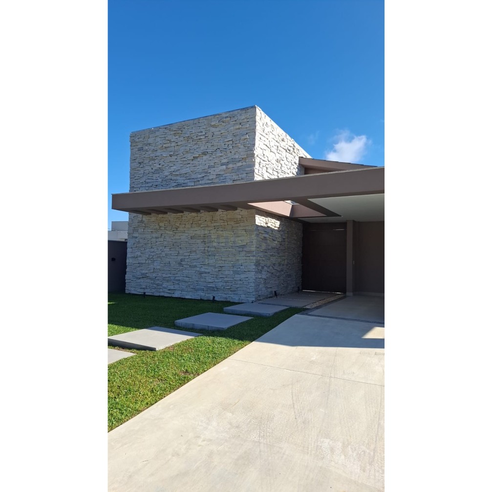 Casa 3 suítes para Venda