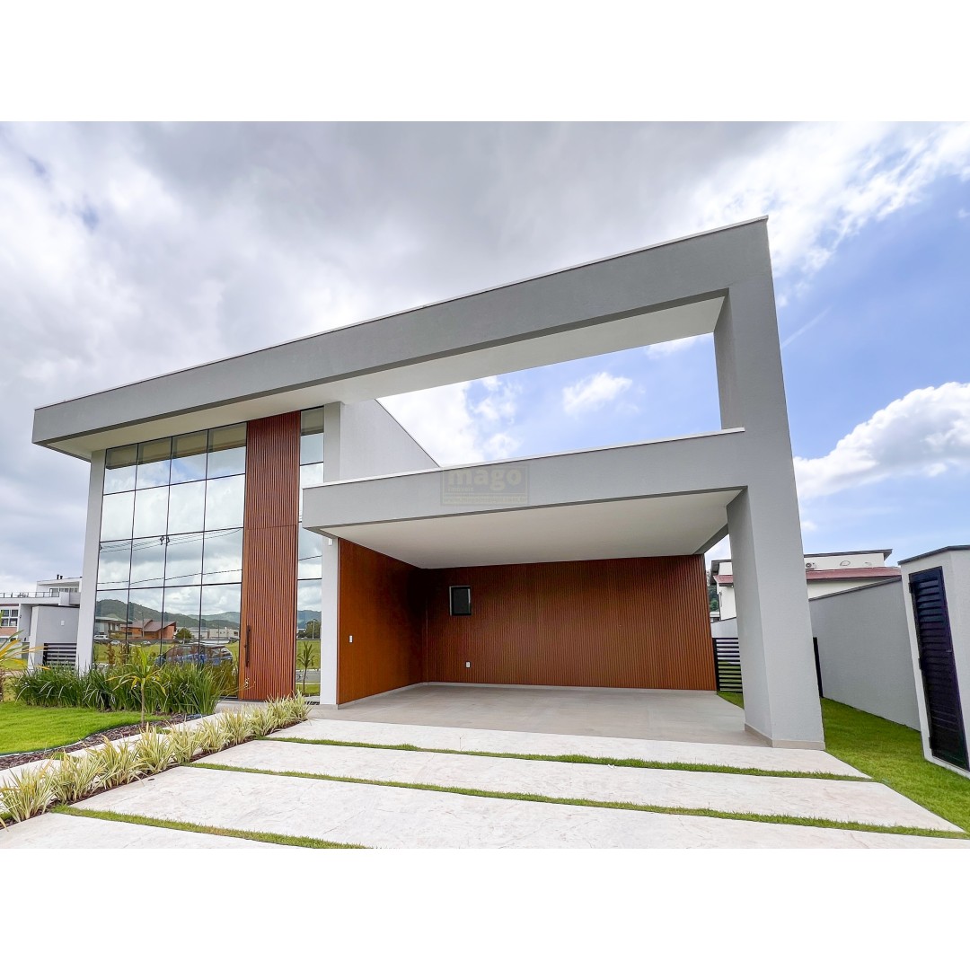 Casa 4 suítes para Venda no bairro Santa Regina em Camboriú