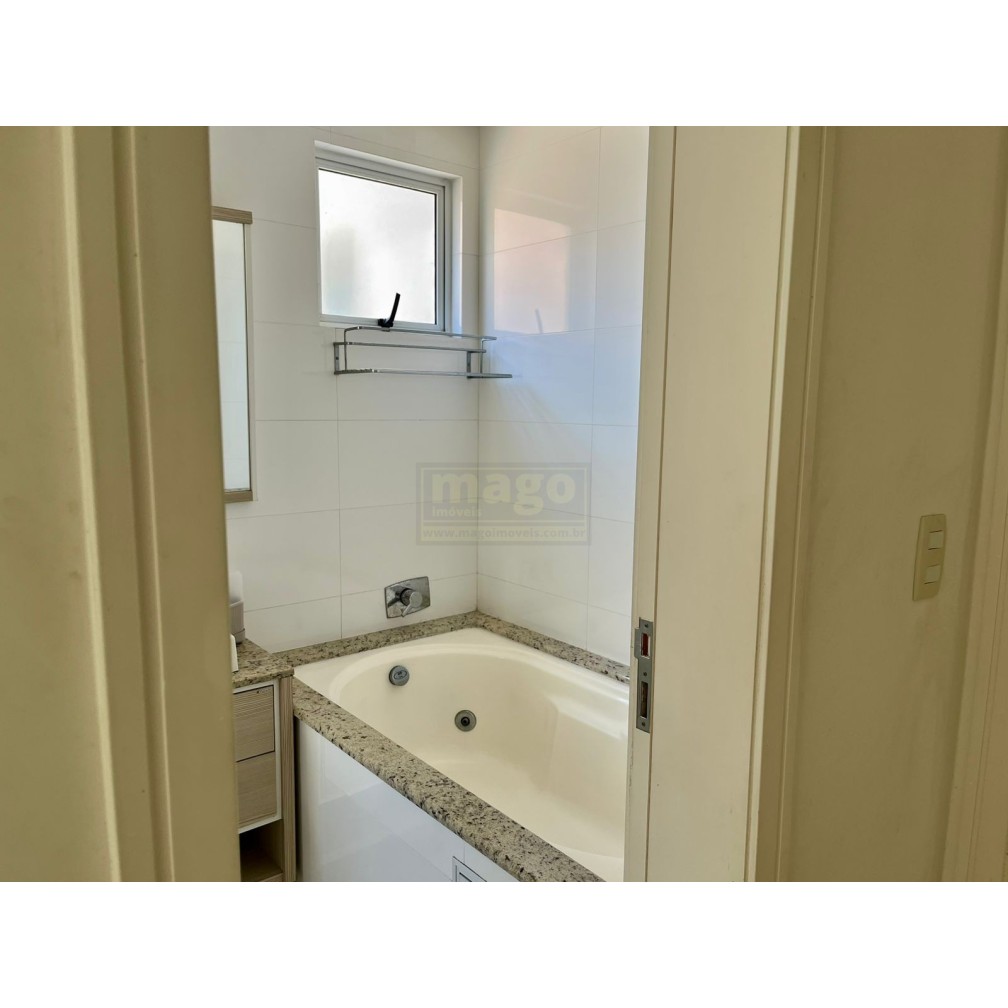 Apartamento 3 suítes para Locação Anual no bairro Barra Norte em Balneário Camboriú