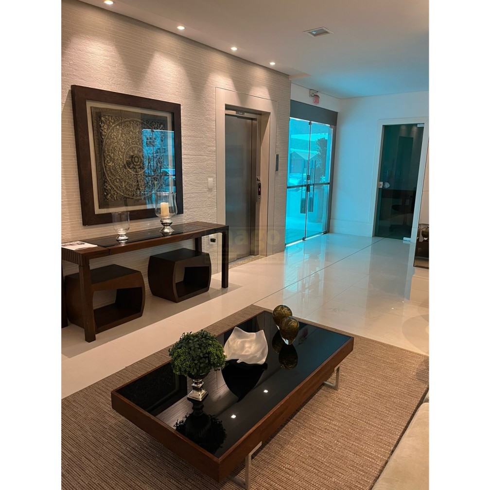 Apartamento 3 suítes para Locação Anual no bairro Barra Norte em Balneário Camboriú
