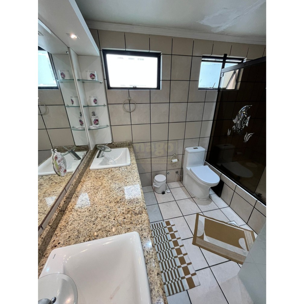 Apartamento para Locação Anual no bairro Centro em Balneário Camboriú