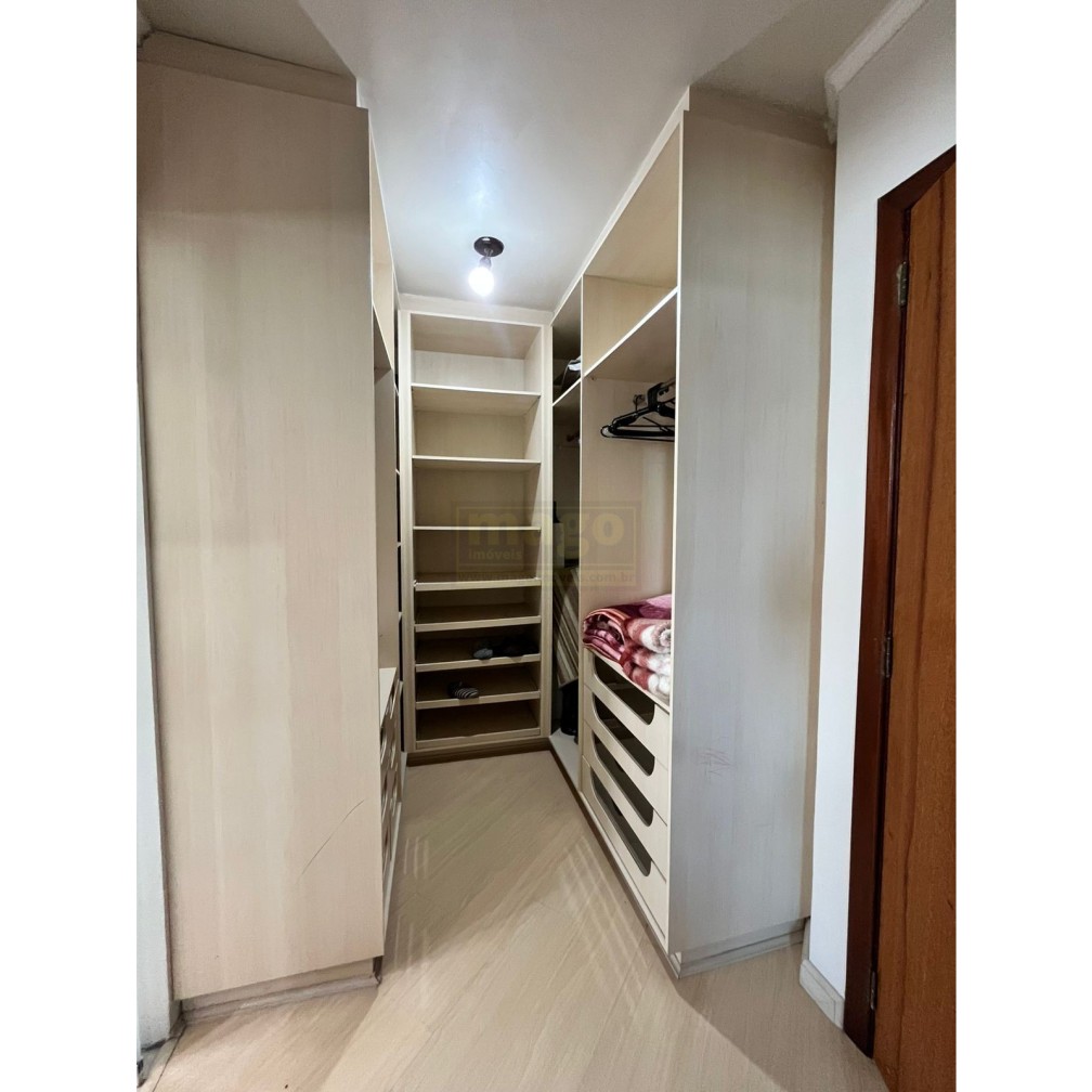 Apartamento para Locação Anual no bairro Centro em Balneário Camboriú