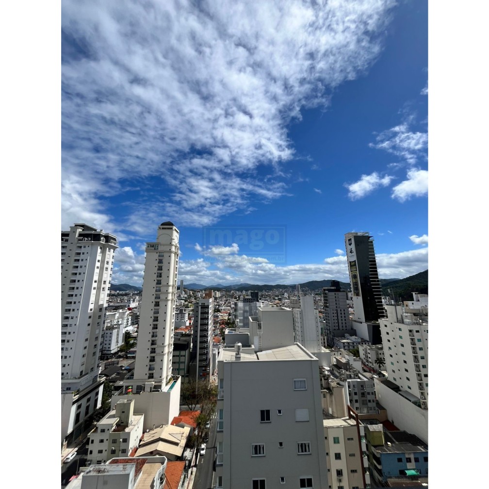 Apartamento 3 suítes para Venda no bairro Centro em Balneário Camboriú