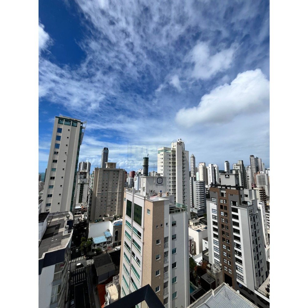 Apartamento 3 suítes para Venda no bairro Centro em Balneário Camboriú