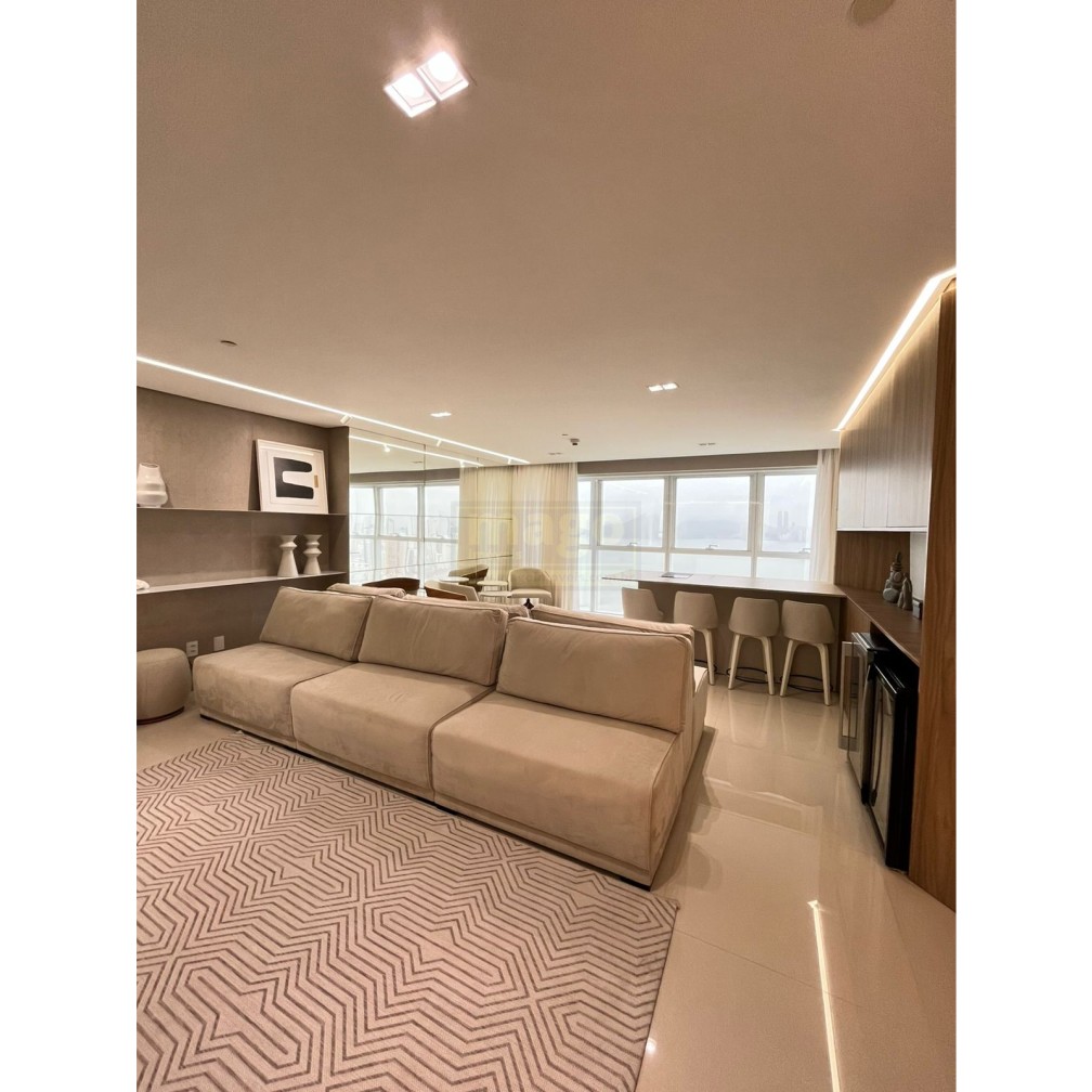 Apartamento 3 suítes para Locação Anual no bairro Barra Norte em Balneário Camboriú