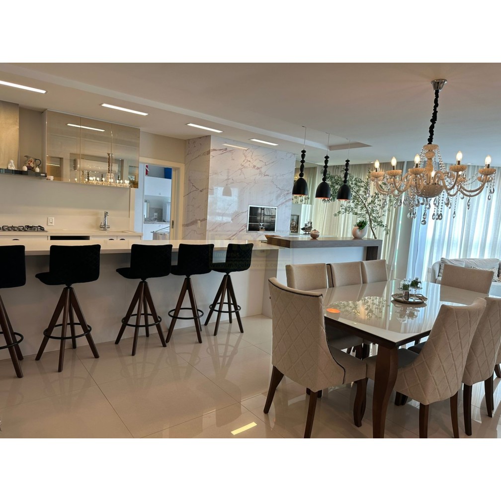 Apartamento 3 suítes para Locação Anual no bairro Praia Brava em Itajaí