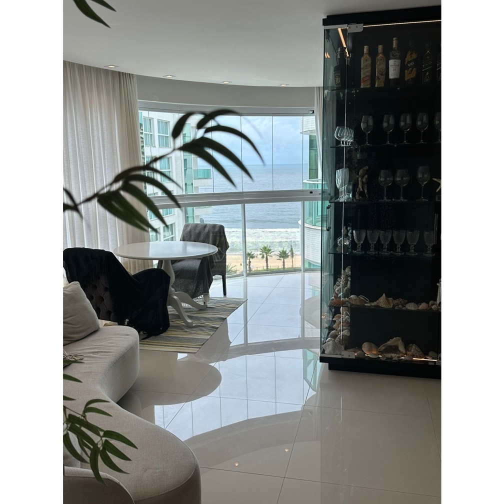Apartamento 3 suítes para Locação Anual no bairro Praia Brava em Itajaí