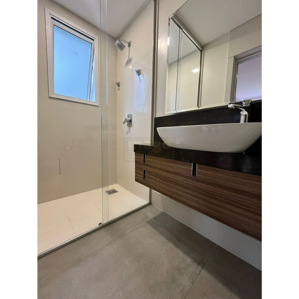 Apartamento 3 suítes para Locação Anual no bairro Bairro Praia Brava em Itajaí