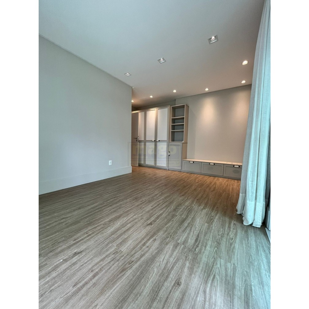 Apartamento 3 suítes para Locação Anual no bairro Bairro Praia Brava em Itajaí