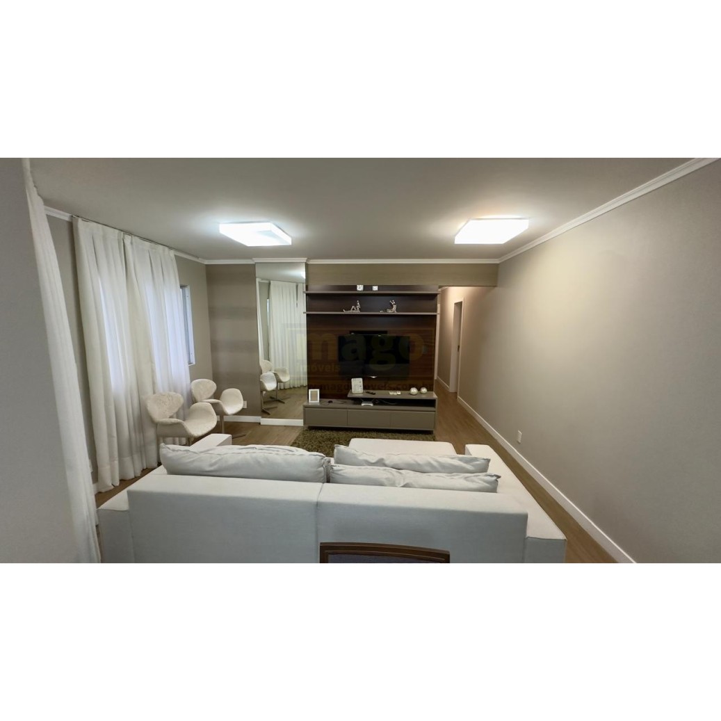 Apartamento 2 quartos para Venda no bairro Centro em Balneário Camboriú