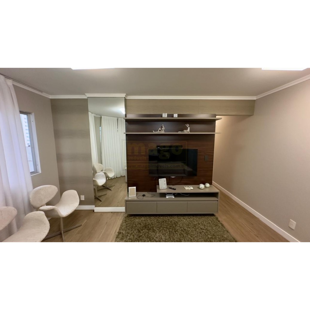 Apartamento 2 quartos para Venda no bairro Centro em Balneário Camboriú