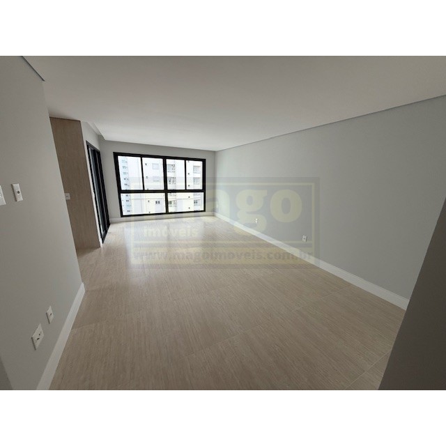 Apartamento 3 suítes para Venda no bairro Centro  em Balneário Camboriú