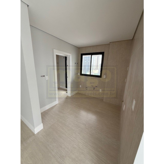 Apartamento 3 suítes para Venda no bairro Centro  em Balneário Camboriú