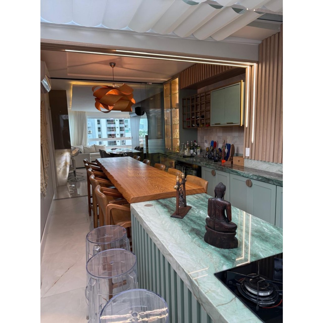 Apartamento 3 suítes para Venda no bairro Centro em Balneário Camboriú