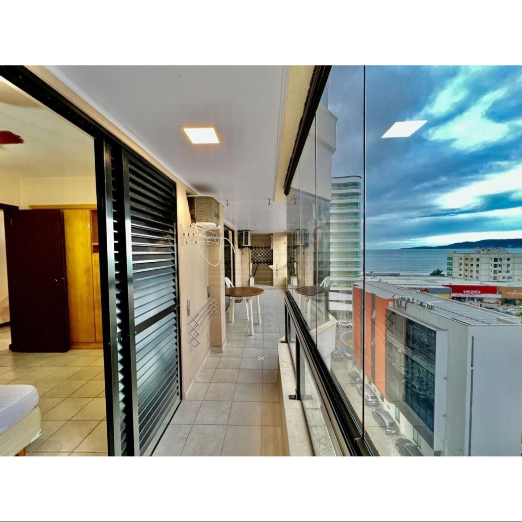 Apartamento 3 quartos para Venda no bairro Meia Praia em Itapema
