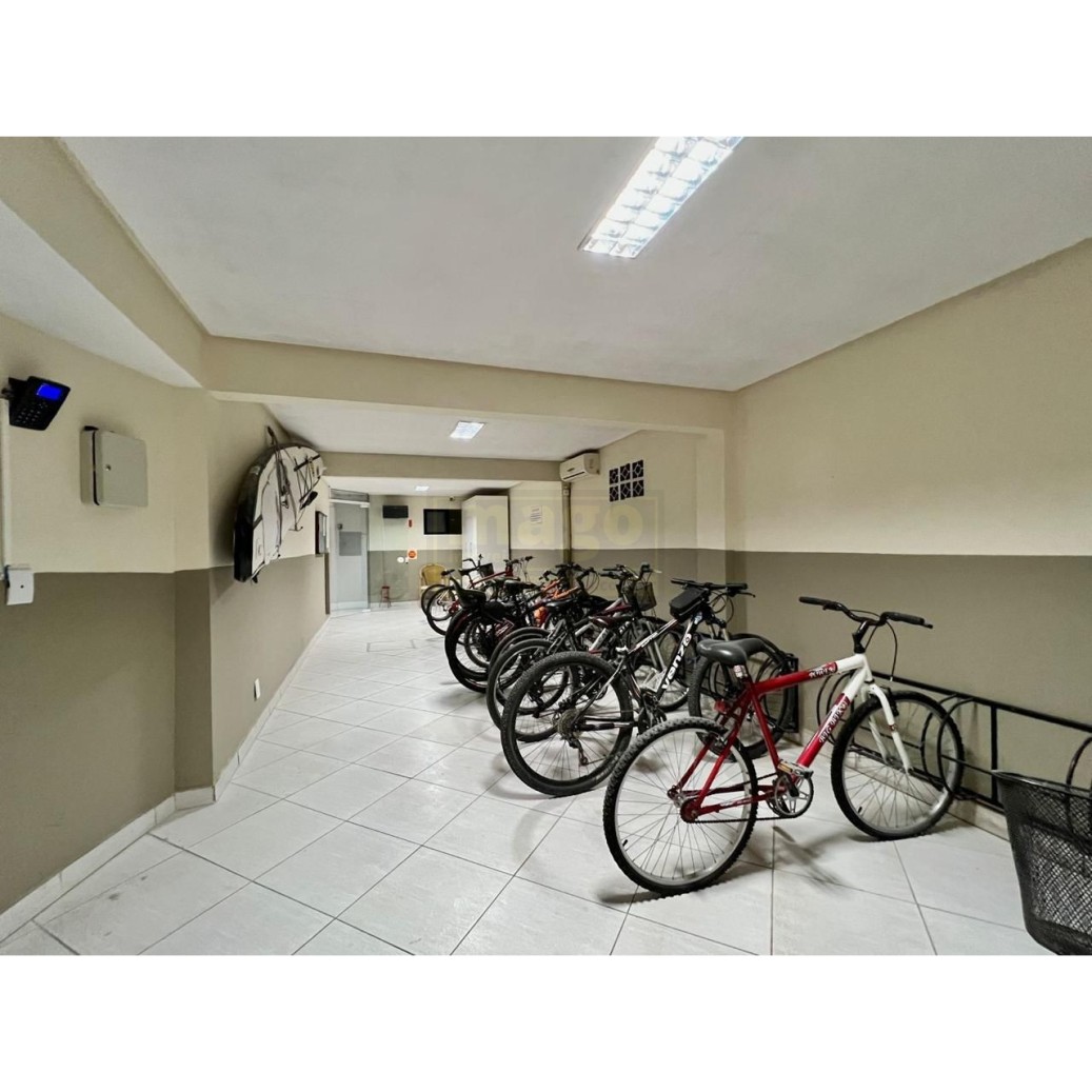 Apartamento 3 quartos para Venda no bairro Meia Praia em Itapema