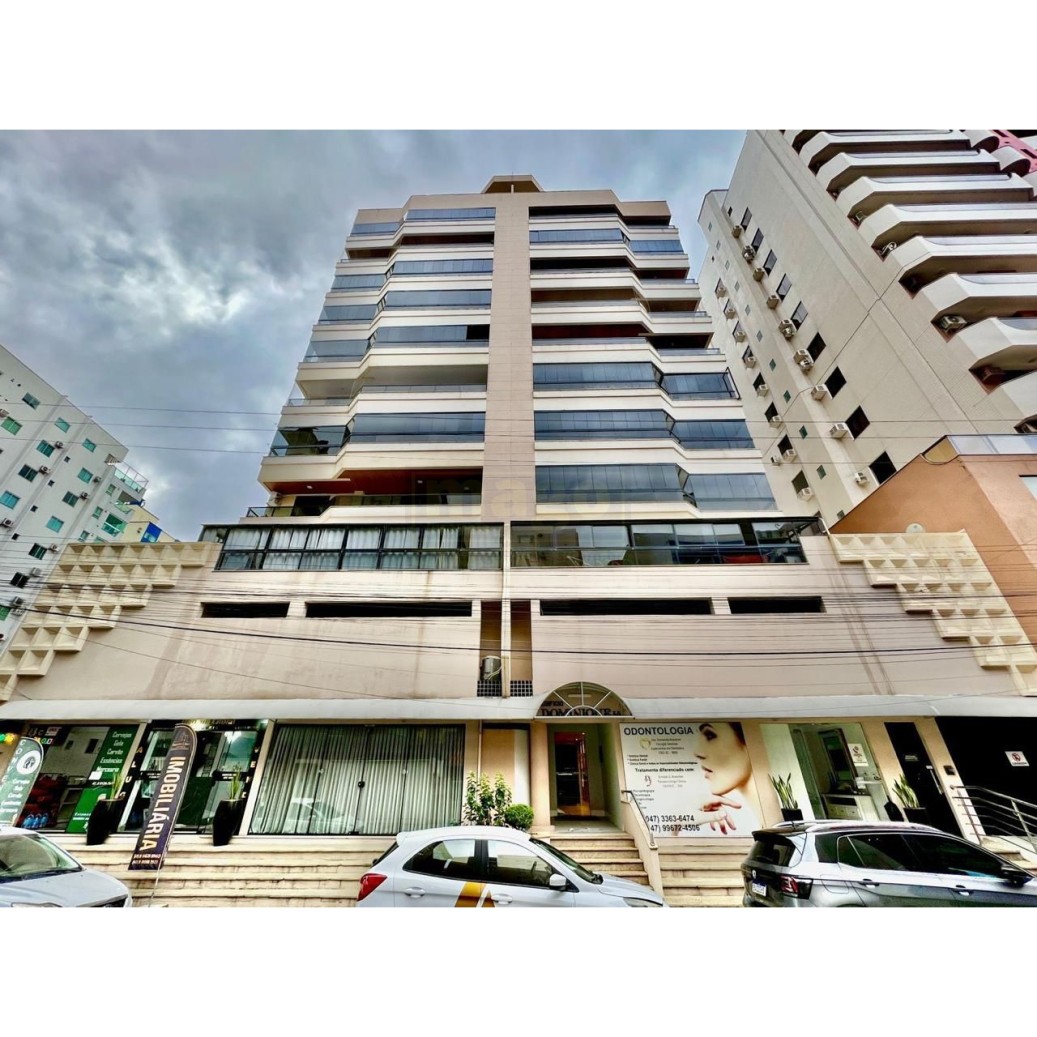 Apartamento 3 quartos para Venda no bairro Meia Praia em Itapema