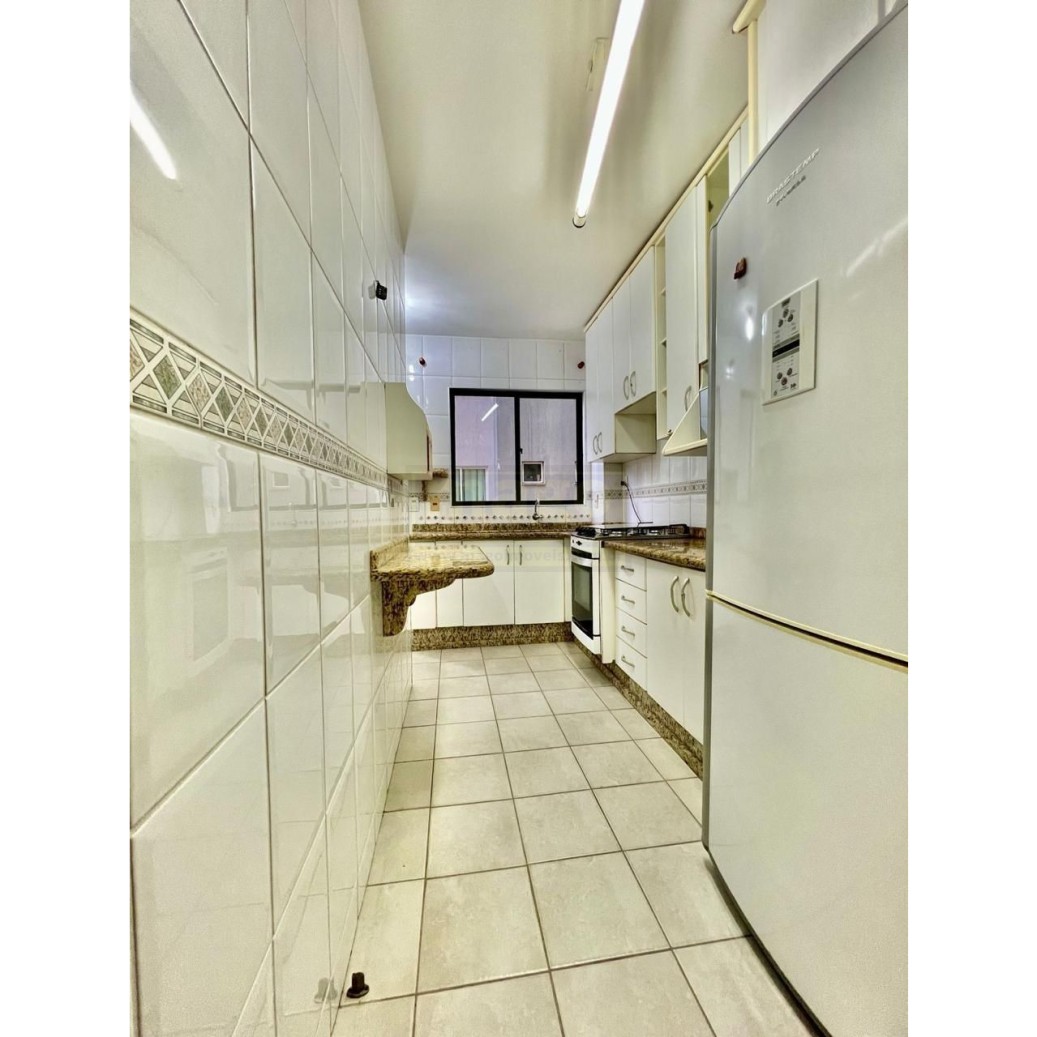 Apartamento 3 quartos para Venda no bairro Meia Praia em Itapema