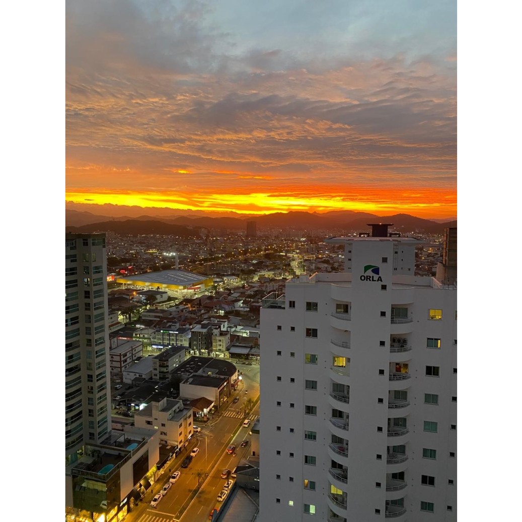 Magnífica residência no coração de Balneário Camboriú