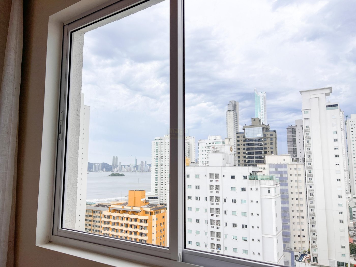 Excelente apartamento mobiliado no bairro Pioneiros