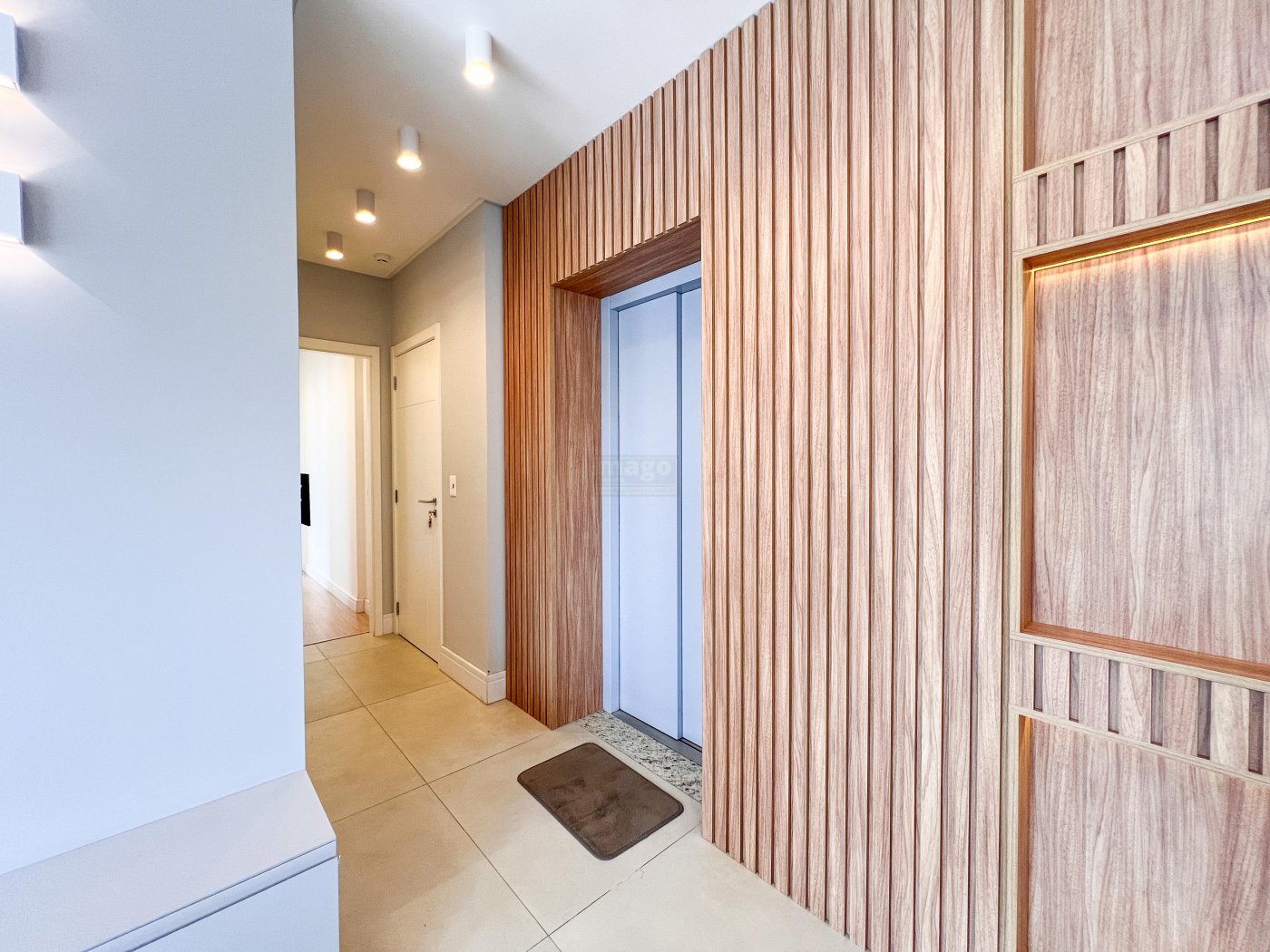 Excelente apartamento mobiliado no bairro Pioneiros
