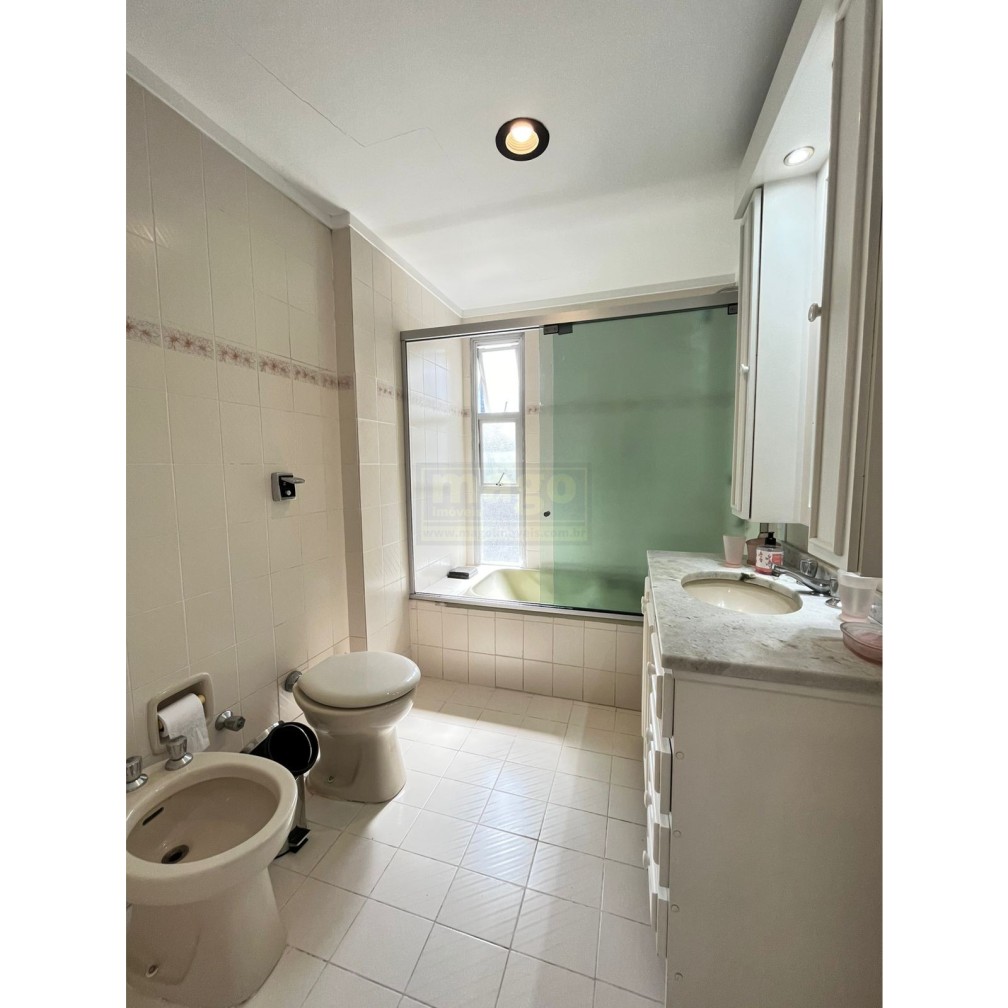 Apartamento 03 quartos para Locação Diária no bairro Barra Sul em Balneário Camboriú