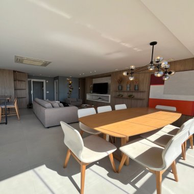 Apartamento 03 suítes para Locação Anual no bairro Centro em Balneário Camboriú