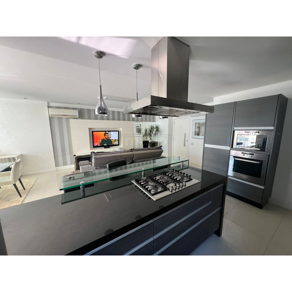 Apartamento 03 suítes para Locação Anual no bairro Centro em Balneário Camboriú