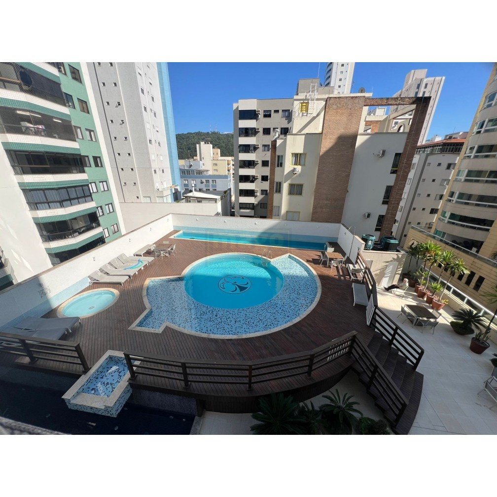 Apartamento 03 suítes para Locação Anual no bairro Centro em Balneário Camboriú