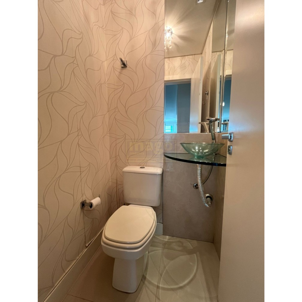 Apartamento 03 suítes para Locação Anual no bairro Centro em Balneário Camboriú