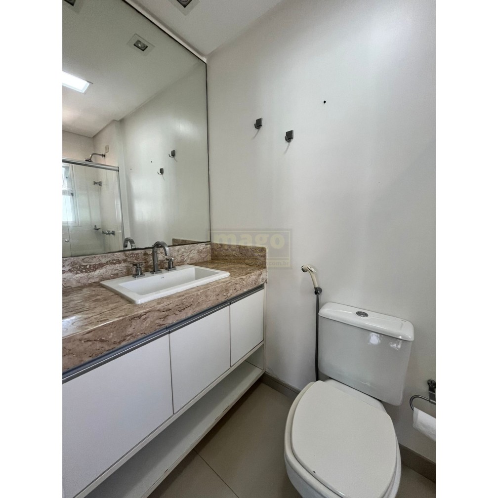 Apartamento 03 suítes para Locação Anual no bairro Centro em Balneário Camboriú