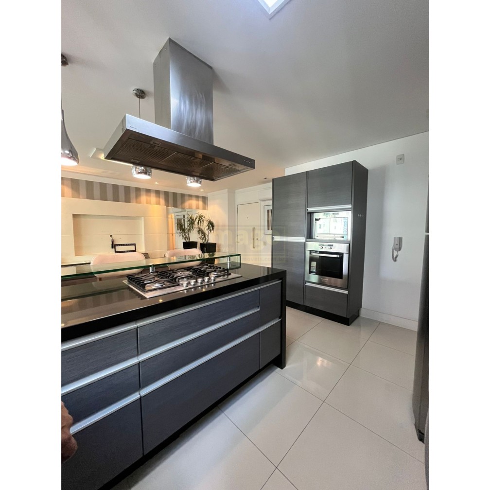 Apartamento 03 suítes para Locação Anual no bairro Centro em Balneário Camboriú