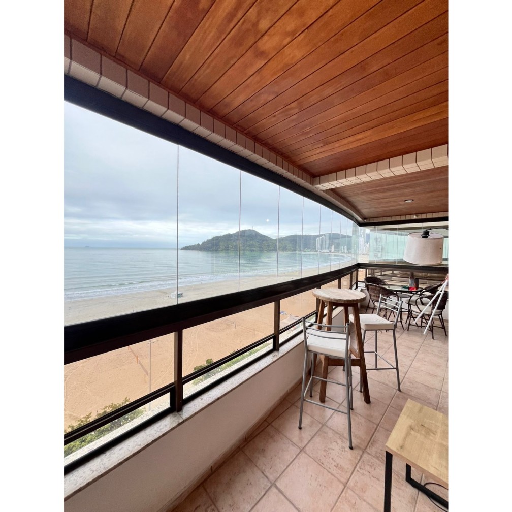 Apartamento 2 quartos para Locação Anual no bairro Barra Sul em Balneário Camboriú