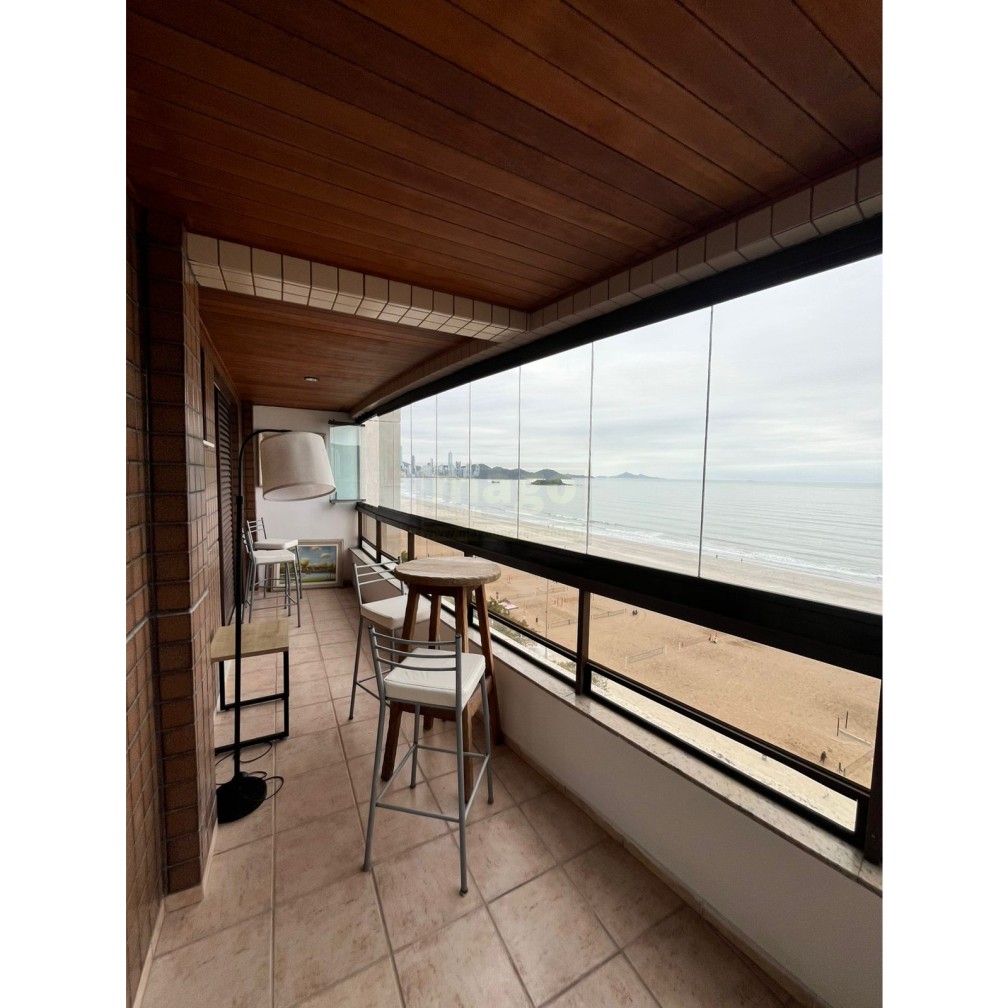 Apartamento 2 quartos para Locação Anual no bairro Barra Sul em Balneário Camboriú