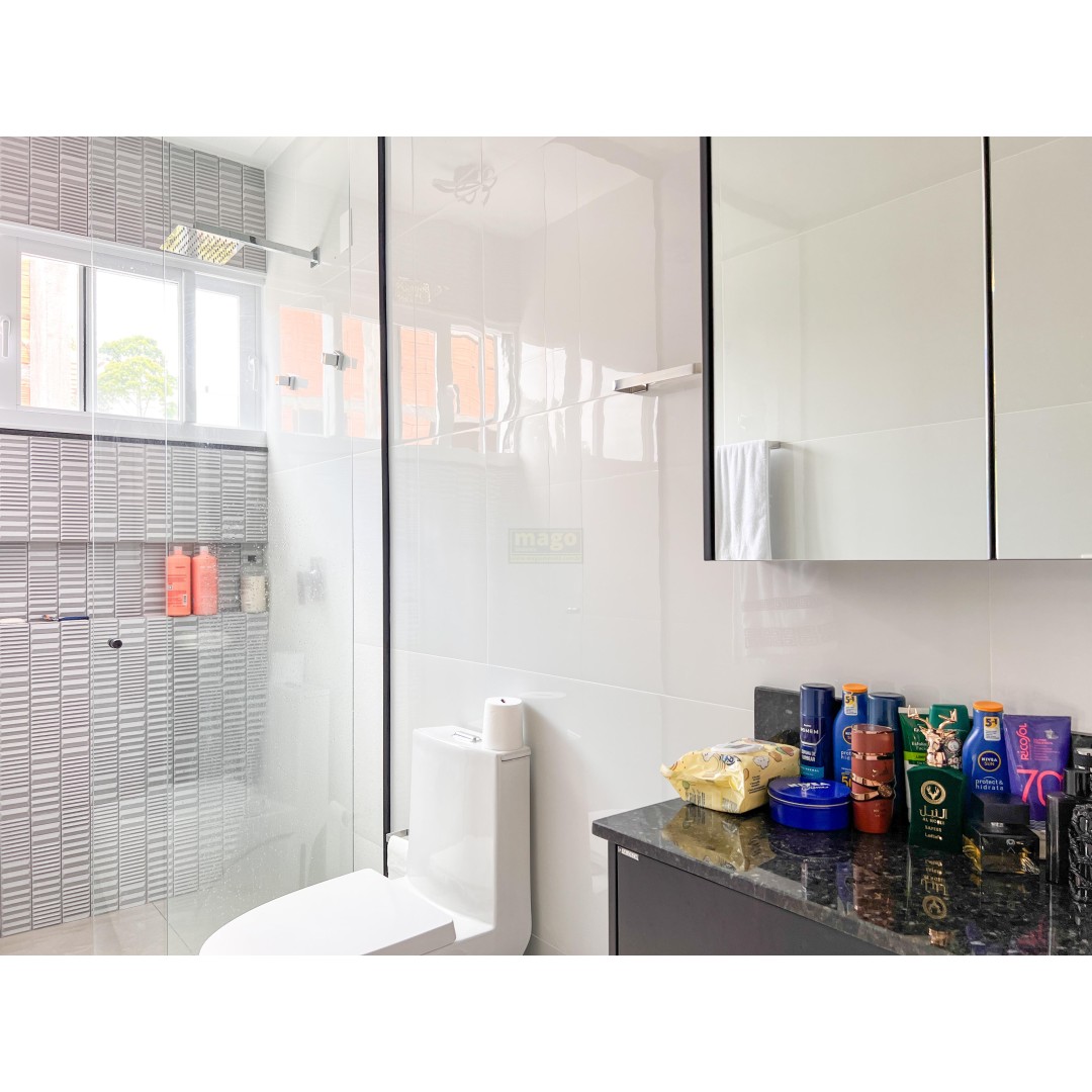 Exclusividade - Casa de alto padrão com 4 suítes - Mobiliada, decorada e equipada