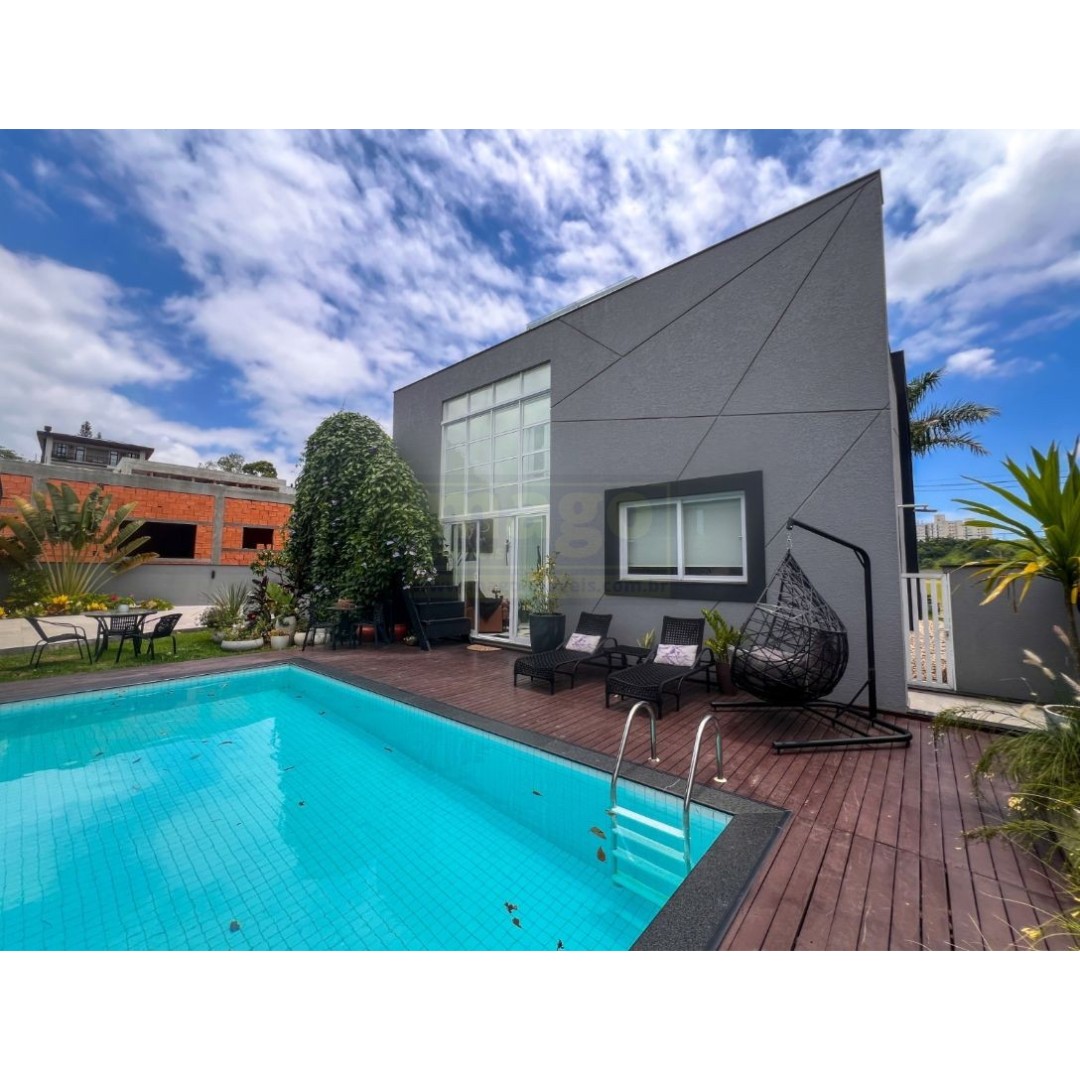 Exclusividade - Casa de alto padrão com 4 suítes - Mobiliada, decorada e equipada