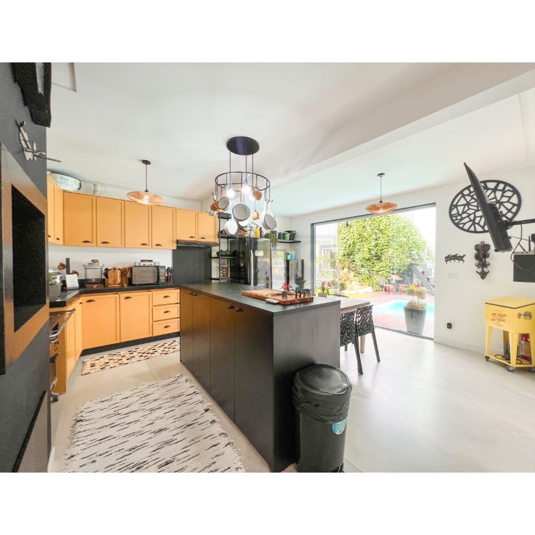 Exclusividade - Casa de alto padrão com 4 suítes - Mobiliada, decorada e equipada