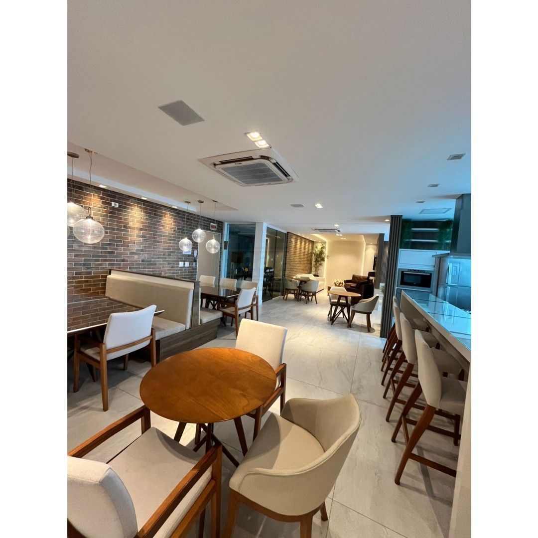 Apartamento 02 suítes para Locação Anual no bairro Centro em Itapema