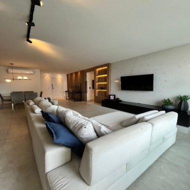 Apartamento 02 suítes para Locação Anual no bairro Centro em Itapema