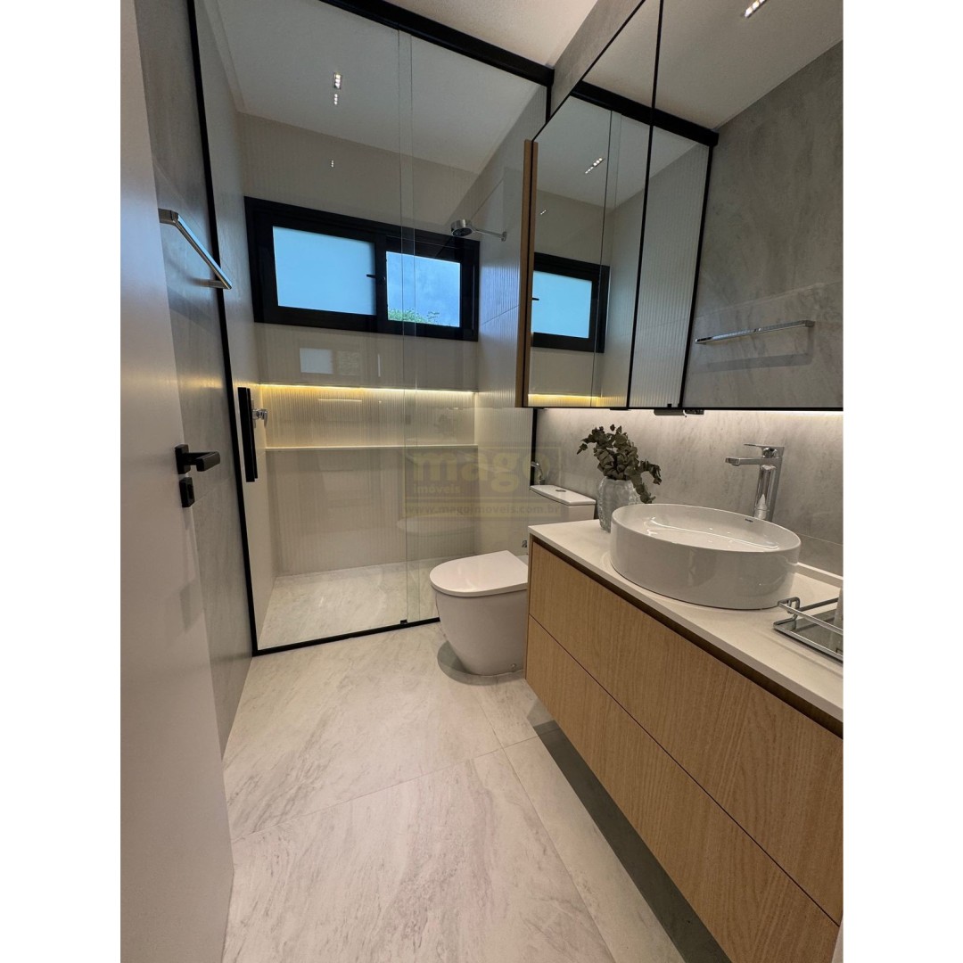 Casa 5 suítes para Venda no bairro Santa Regina em Camboriú