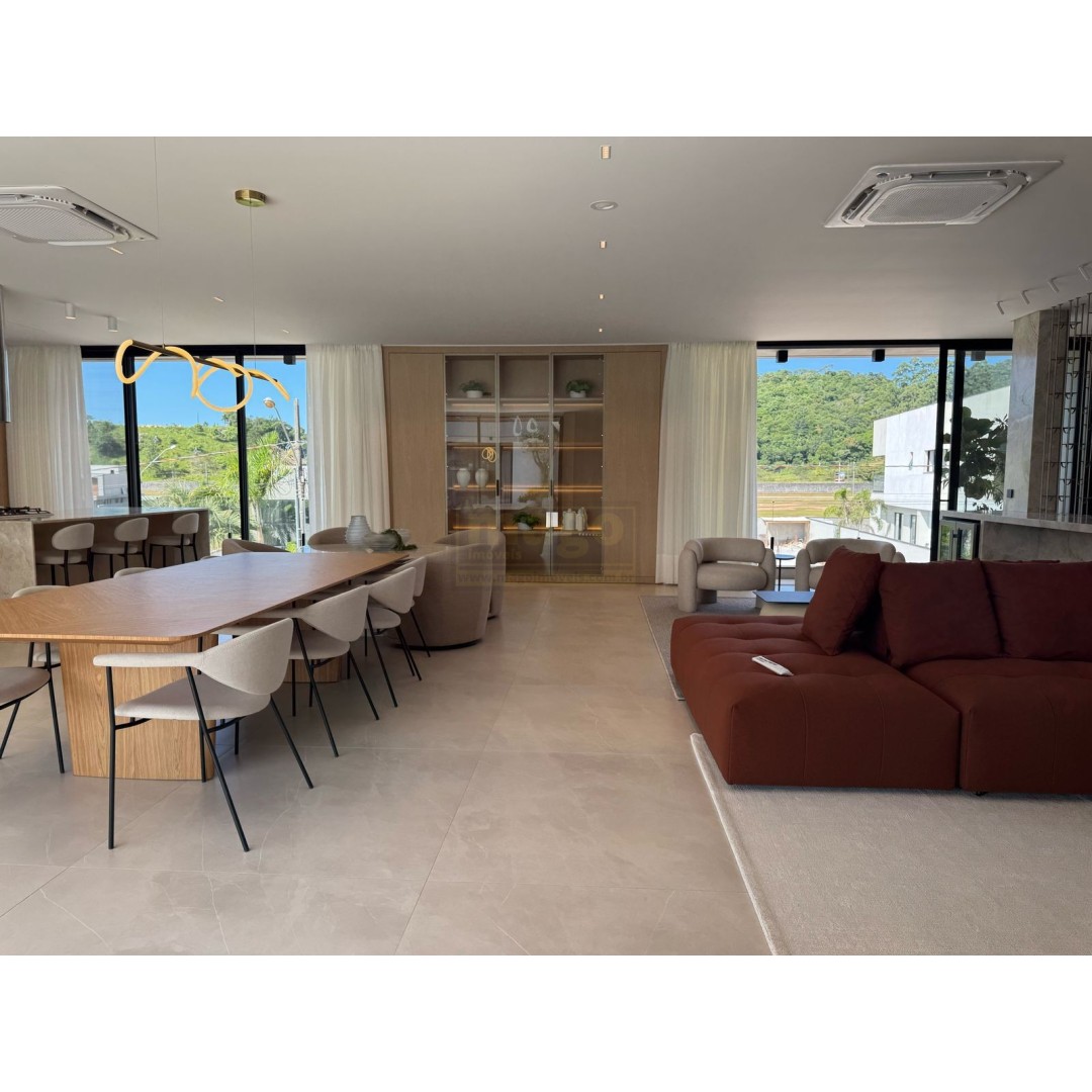 Casa 5 suítes para Venda no bairro Santa Regina em Camboriú