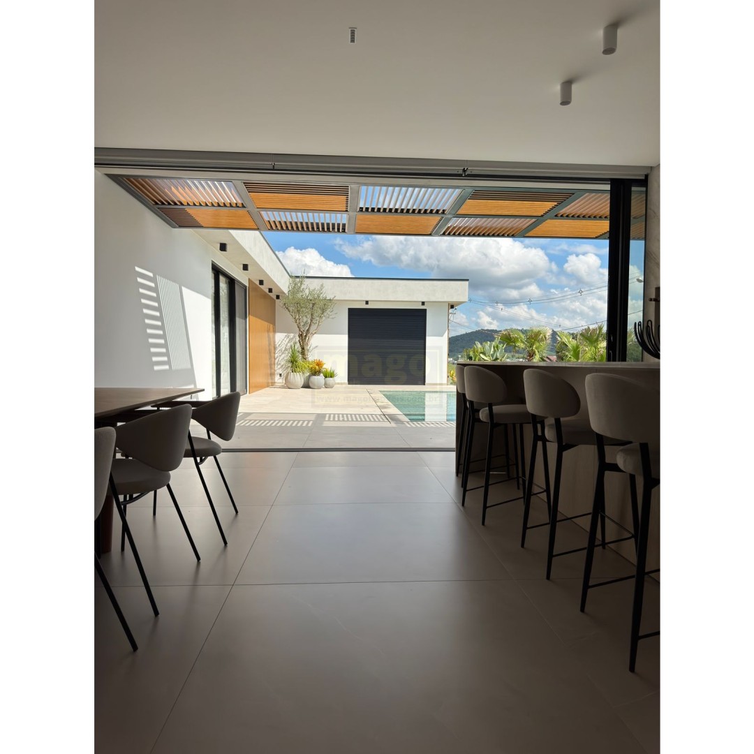 Casa 5 suítes para Venda no bairro Santa Regina em Camboriú